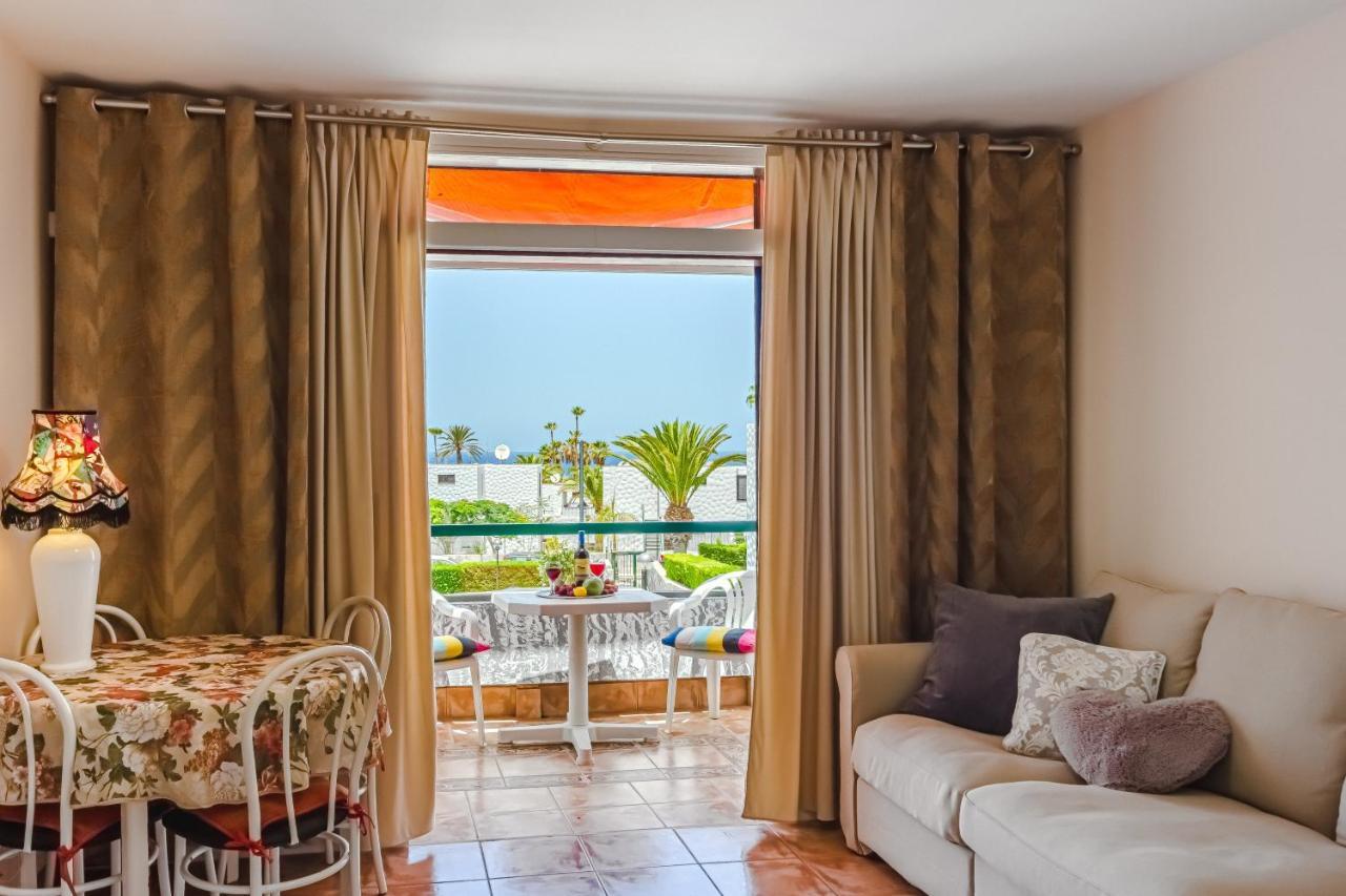 Apartment Apart America - 150 Meters From The Beach, Free Wi-Fi Arona  Bagian luar foto